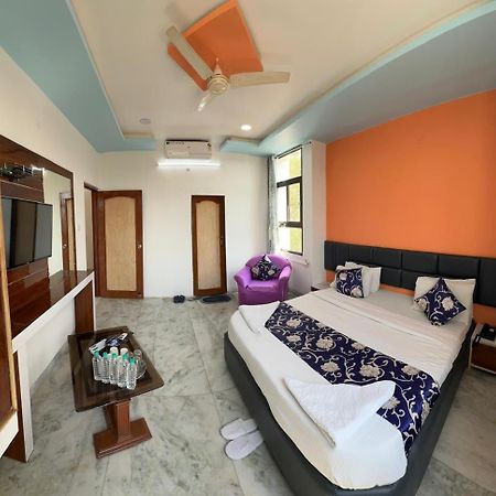 Hotel Indore Palace - Feel At Home Shirdi Exterior foto