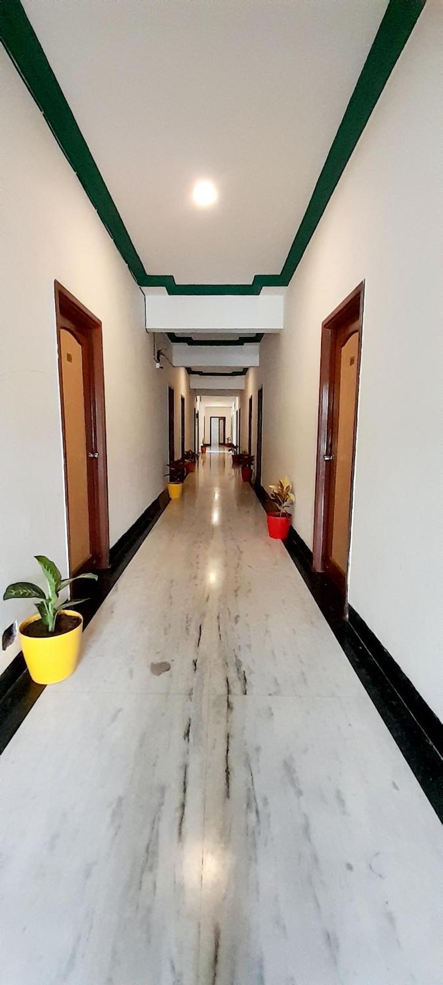 Hotel Indore Palace - Feel At Home Shirdi Exterior foto