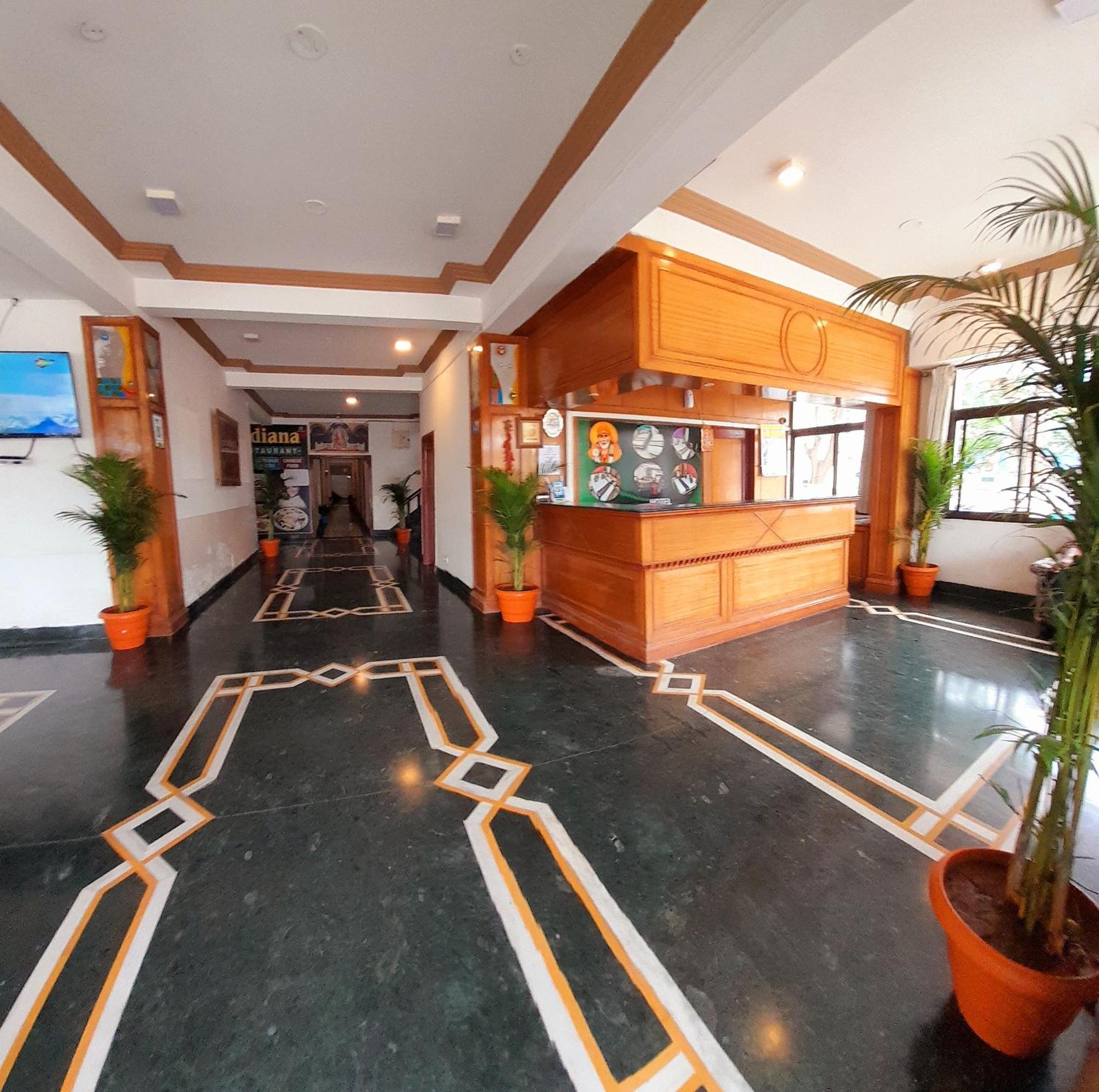 Hotel Indore Palace - Feel At Home Shirdi Exterior foto