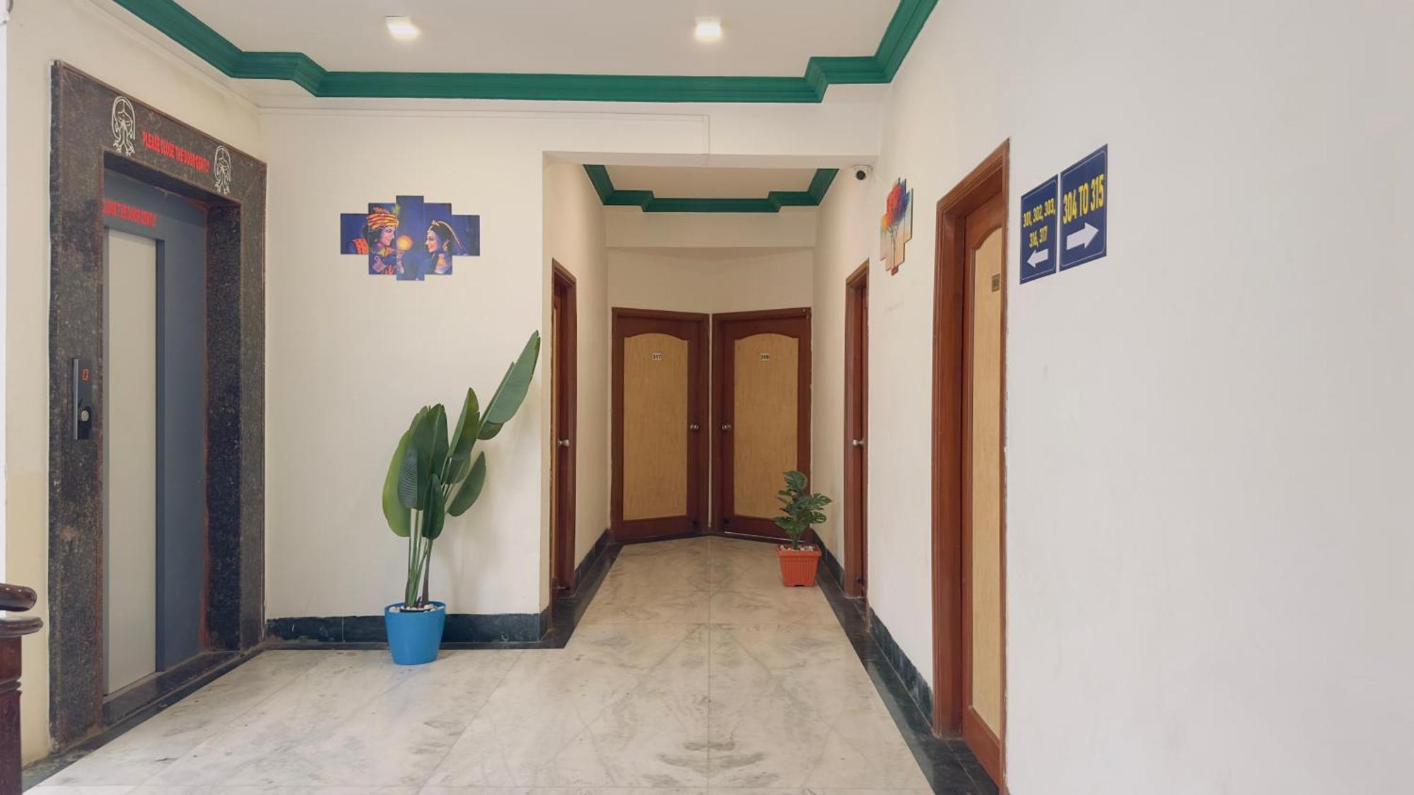 Hotel Indore Palace - Feel At Home Shirdi Exterior foto