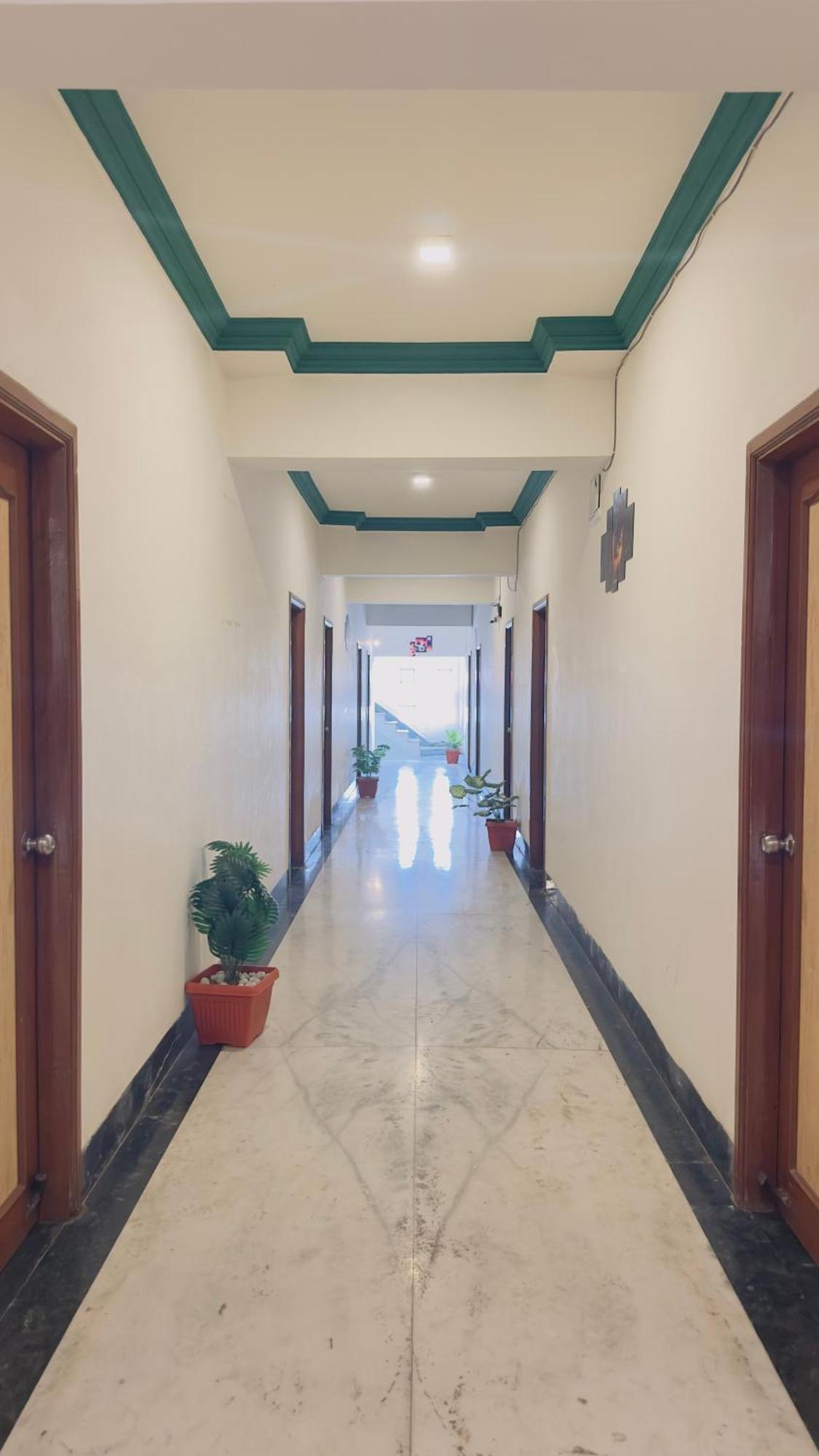 Hotel Indore Palace - Feel At Home Shirdi Exterior foto