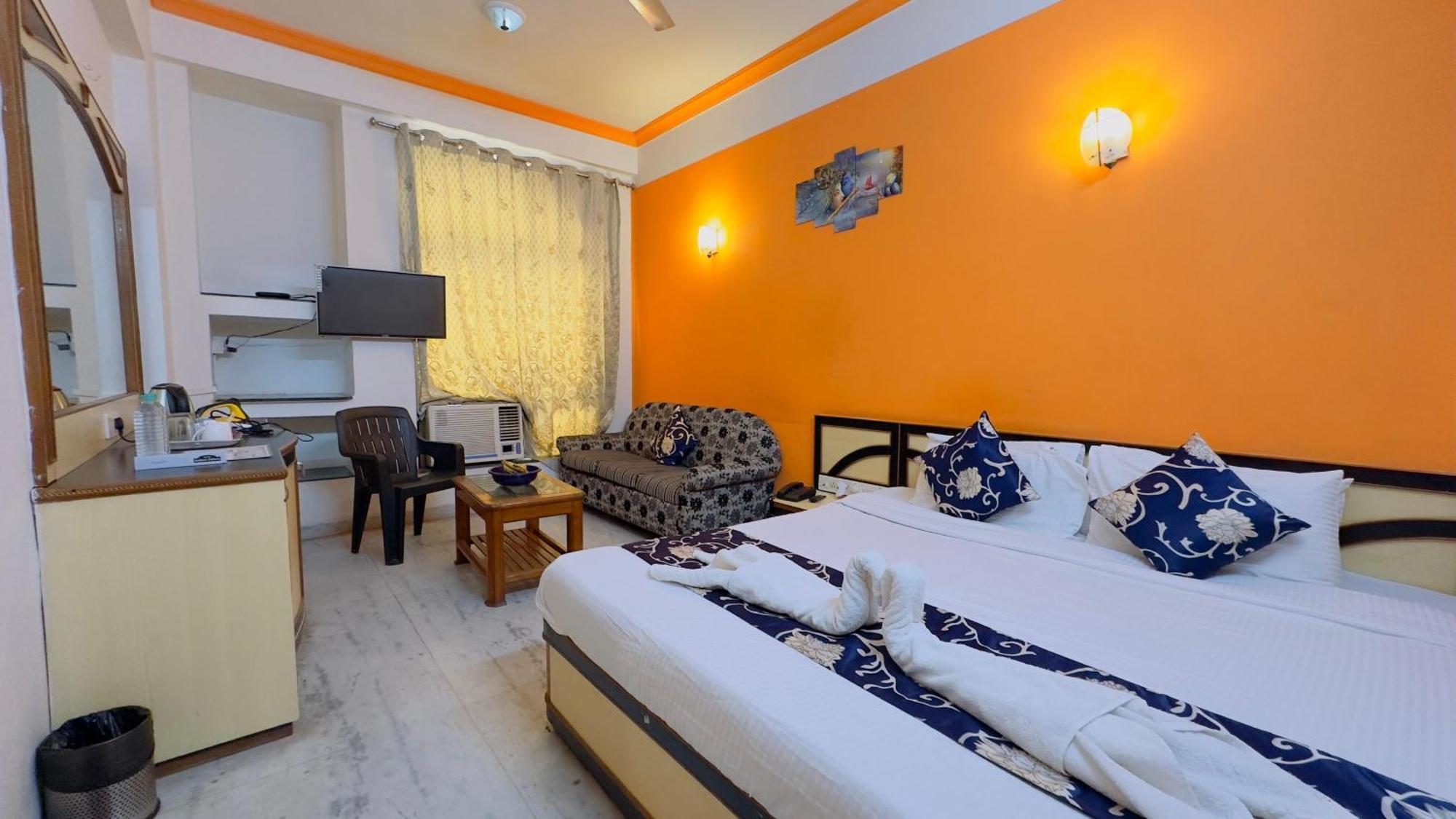 Hotel Indore Palace - Feel At Home Shirdi Exterior foto