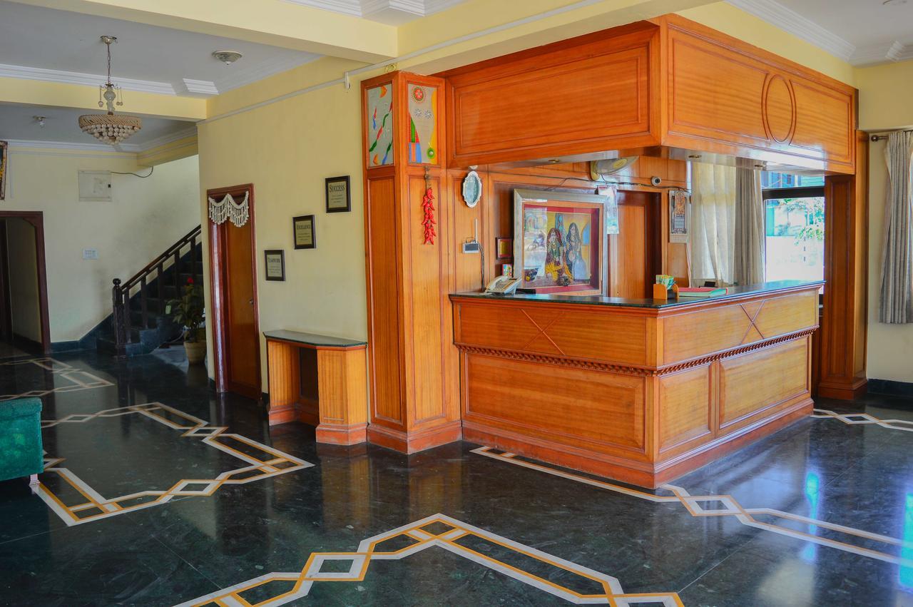 Hotel Indore Palace - Feel At Home Shirdi Exterior foto